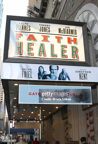 The booth theater broadway hi-res stock photography and images - Alamy