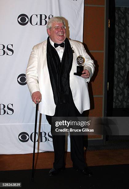 Richard Griffiths, winner of Best Performance by a Leading Actor in a Play for The History Boys