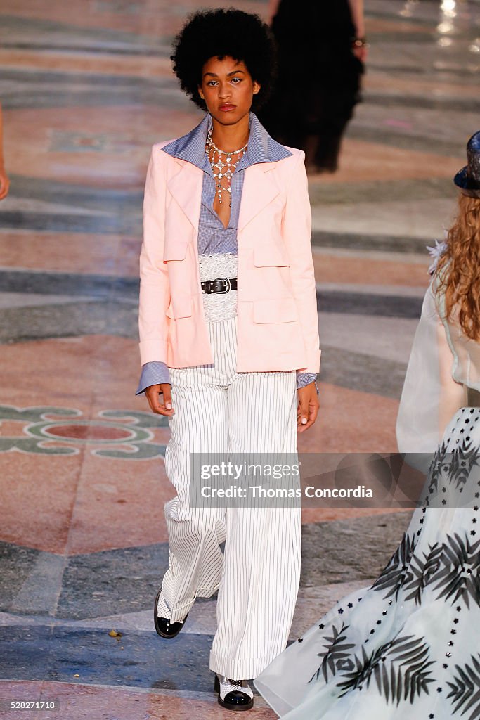 Chanel Cruise Collection 2016/2017