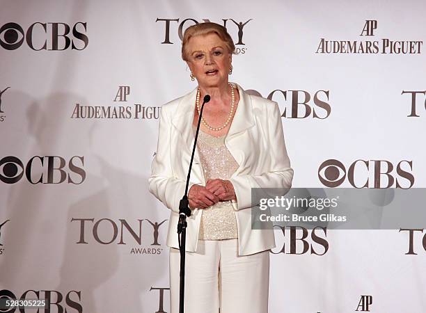 Actress Angela Lansbury poses in the press room during the 63rd Annual Tony Awards at Radio City Music Hall on June 7, 2009 in New York City.