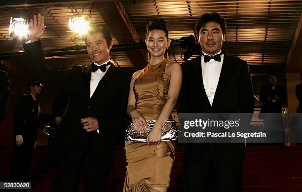 Actor Byung-Hun Lee, actress Min-a Shin and director Kim Jee-Woon attend a screening of "Dal Kom Han In-Saeng" at the Palais during the 58th...