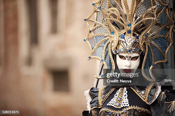 karneval von venedig 2014 - venezianische karnevalsmaske stock-fotos und bilder