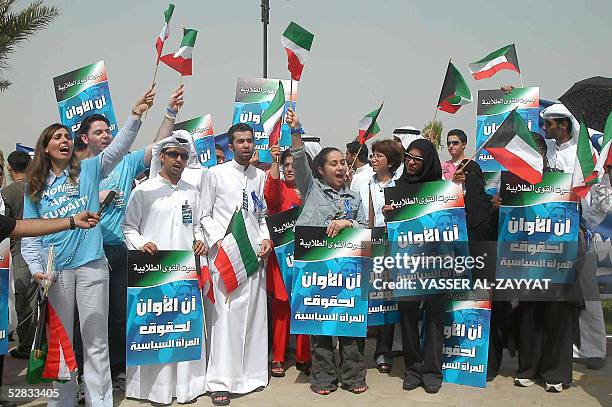 Prominent Kuwaitis 1,426 Kuwait Kuwaitis Photos & High Res Pictures - Getty Images