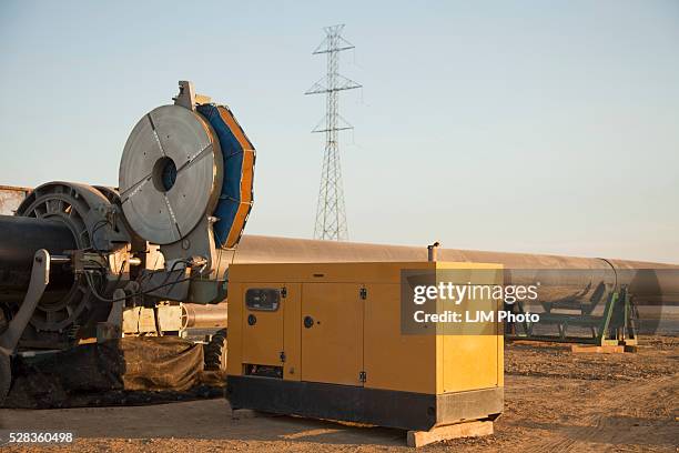 installation of sewer pipe on freeway construction; edmonton, alberta, canada - cable installer stock pictures, royalty-free photos & images