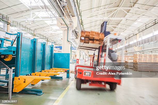 Stackers Factory 99 Stacker Truck Stock Photos, High-Res Pictures, and Images - Getty Images