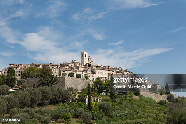 the hill town of saint paul de vence - saint paul de vence stock-fotos und bilder