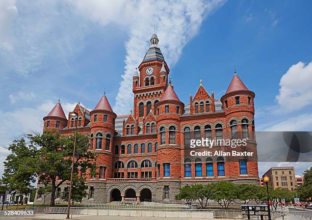 dallas county courthouse in west end of dallas - dallas texas 個照片及圖片檔