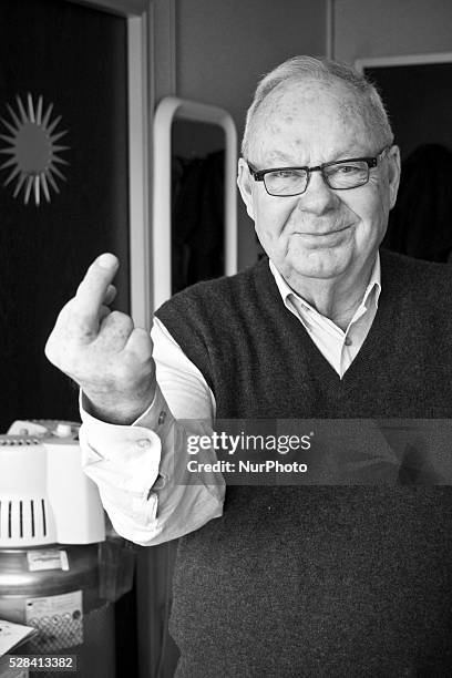 File photo taken in Montreuil, France, on March 4, 2010 shows Maurice Sinet, Sin��. Thursday, May 5 the caricaturist and political cartoonist Sine...