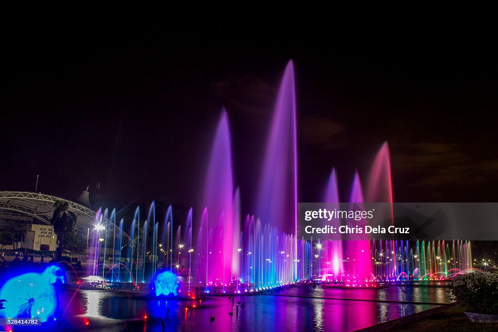 Musical Dancing Fountain at Rizal Park, Horizontal