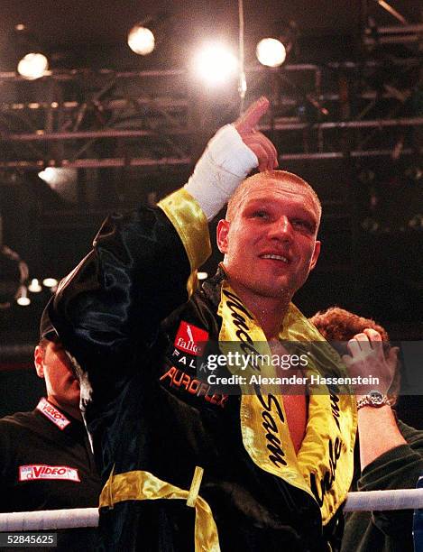 Axel Shultz Axel Schulz Boxing Photos and Premium High Res Pictures - Getty Images