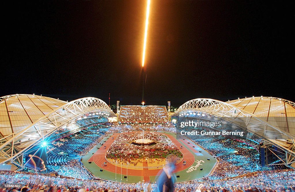 ABSCHLUSSFEIER: OLYMPISCHE SPIELE SYDNEY 2000