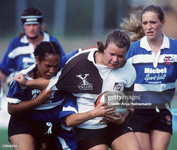 Hamburg; FC ST. PAULI - SC NEUENHEIM 37:8; Sonja COLE, N. DURI