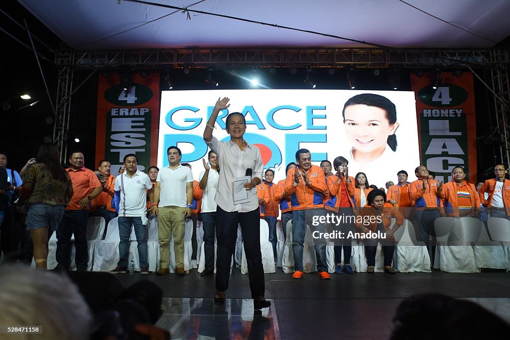 Presidential candidate Grace Poe attends the campaign rally of former president Estrada in Manila