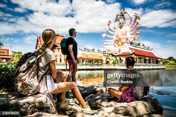 touristen in thailand - ko samui stock-fotos und bilder
