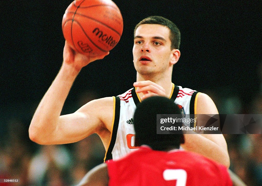 SUPERCUP 2000, Stuttgart; DEUTSCHLAND DALLAS ALL STARS 8778; Stipo