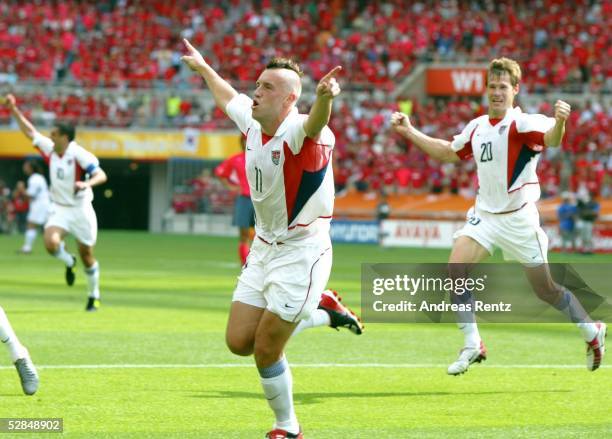 In JAPAN und KOREA, Daegu; GRUPPE D/S?DKOREA 1; JUBEL nch dem Tor zum 0:1 durch Clint MATHIS/USA