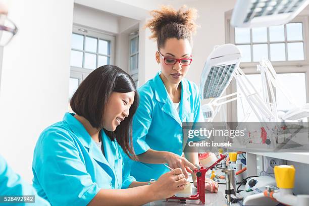Students Multitask Multitask Teacher Photos and Premium High Res Pictures - Getty Images