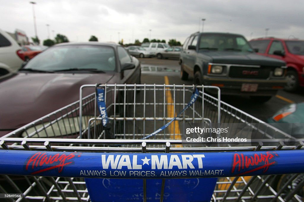 Wal-Mart Dominates U.S. Retail Economy