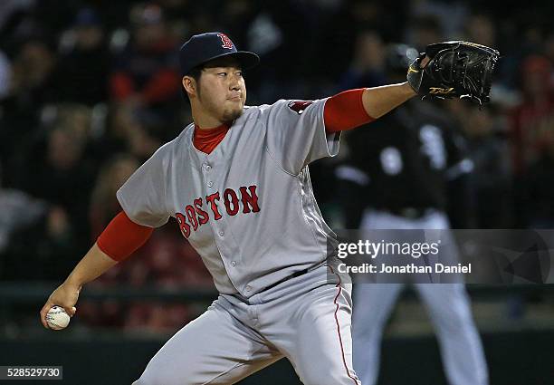 Junichi Tazawa of the Boston Red Sox pitches in the 7th inning against the Chicago White Sox at U.S. Cellular Field on May 5, 2016 in Chicago,...