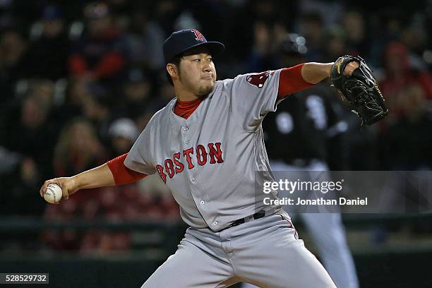 Junichi Tazawa of the Boston Red Sox pitches in the 7th inning against the Chicago White Sox at U.S. Cellular Field on May 5, 2016 in Chicago,...