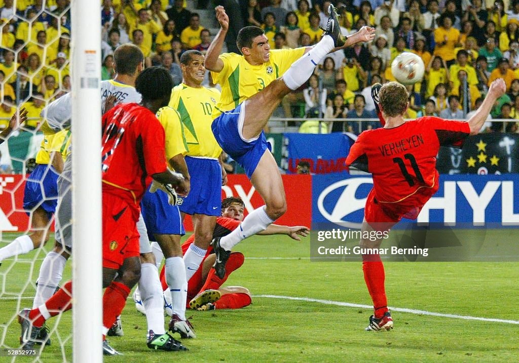 FUSSBALL: WM 2002 in JAPAN und KOREA, BRA - BEL 2:0