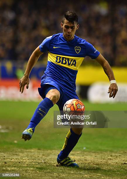 Cristiano David Pavon of Boca Juniors controls the ball during a second leg match between Boca Juniors and Cerro Porteno as part of round of sixteen...