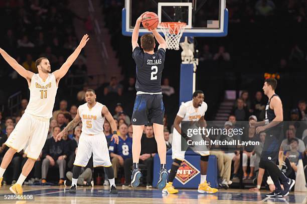 103 Zac Seljaas Stock Photos, HighRes Pictures, and Images Getty Images