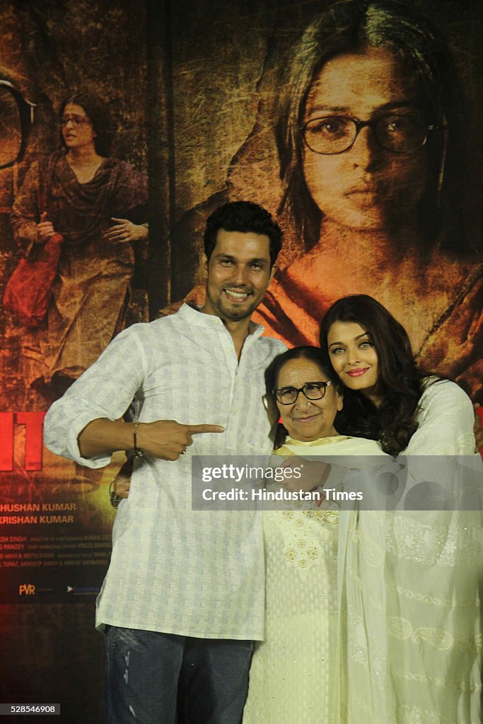 Cast Of Bollywood Film ‘Sarbjit’ Pays Homage To Sarabjit Singh On His 3rd Death Anniversary