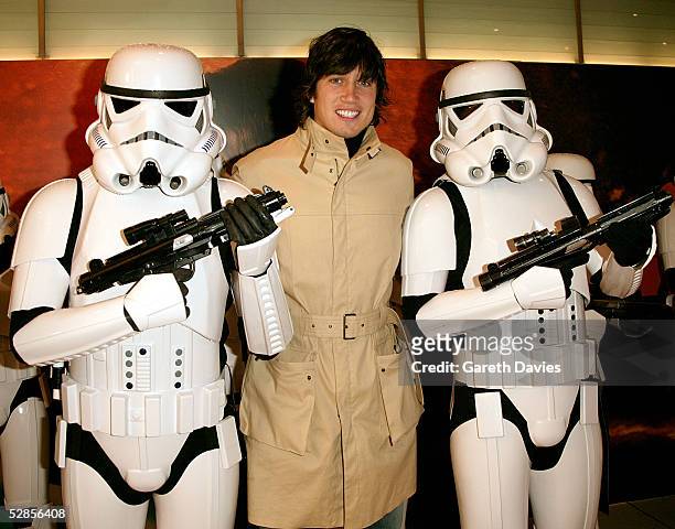 Vernon Kay attends the UK Premiere of "Star Wars Episode III: Revenge Of The Sith" at Odeon Leicester Square on May 16, 2005 in London. The eagerly...