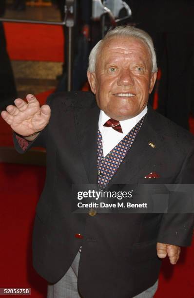 Actor Kenny Baker attends UK Premiere of "Star Wars Episode III: Revenge Of The Sith" at Odeon Leicester Square on May 16, 2005 in London.The eagerly...