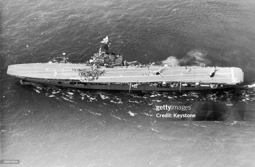 Hmas Melbourne R12 The Australian aircraft carrier HMAS Melbourne carries out rescue ...