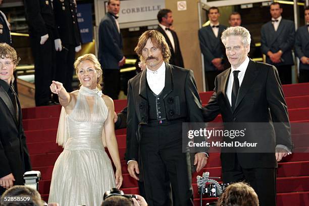 Maria Bello, Viggo Mortensen and David Cronenberg attend the preview of "A History of Violence", David Cronenberg's movie, at the Grand Theatre...