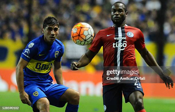 Cristian Erbes of Boca Juniors and Luis Leal of Cerro during a second leg match between Boca Juniors and Cerro Porteno as part of round of sixteen of...