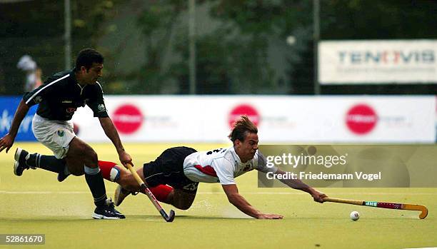 Ali Ghazanfar Photos and Premium High Res Pictures Getty Images