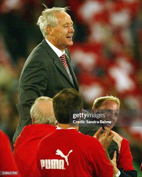Qualifikation 2003, Basel; Schweiz 0; Trainer Jakob "Koebi" KUHN/SUI