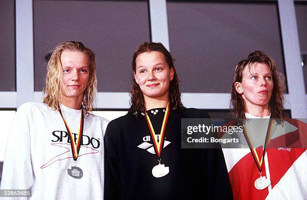 Deutsche Meisterschaft Braunschweig, 26.5.96, 200m Lagen/Frauen 2.Dagmar HASE, 1. F. VAN ALMSICK, 3.Kerstin KIELGASS