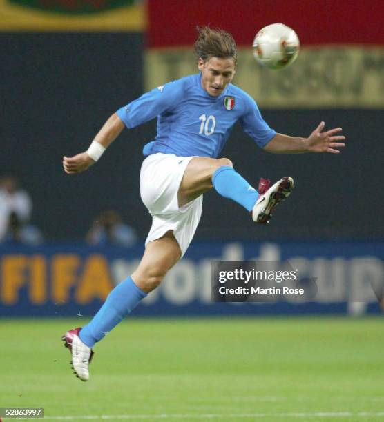 In JAPAN und KOREA, Sapporo; GRUPPE G/ITALIEN 0; Francesco TOTTI/ITA