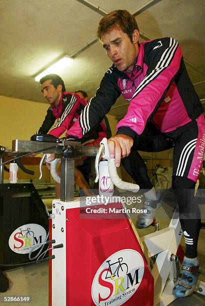 16 Giuseppe Botero Stock Photos, HighRes Pictures, and Images Getty