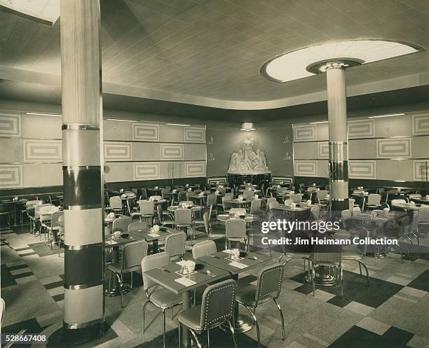 1930s Decor Photos and Premium High Res Pictures - Getty Images