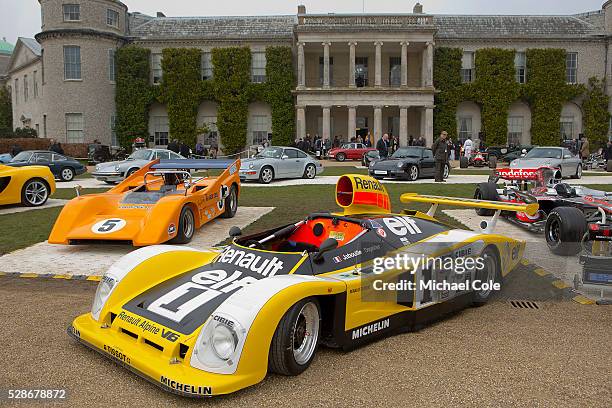 Alpine V6 Renault V6 Photos and Premium High Res Pictures - Getty Images