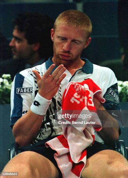 SWITZERLAND TENNIS: ATP TURNIER IN BASEL 26.9.96, BORIS BECKER SCHEITERT IN DER 2. RUNDE