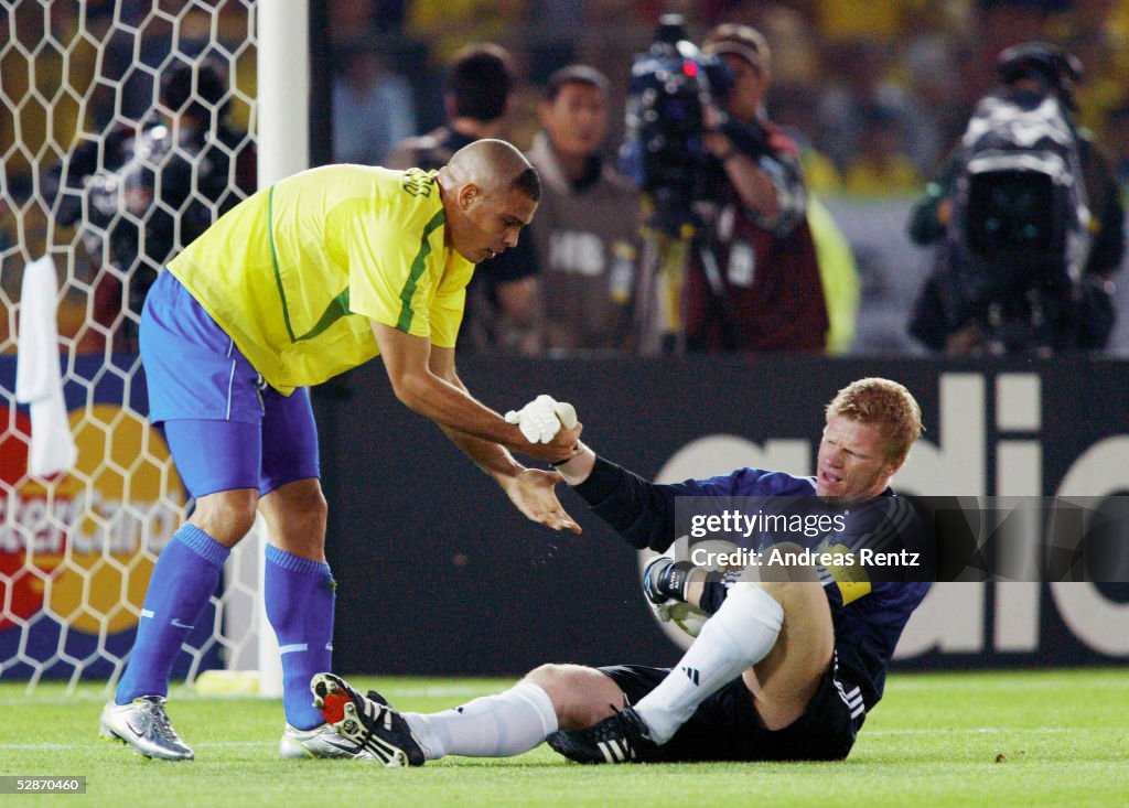 FUSSBALL: WM 2002 in JAPAN und KOREA, FINALE, GER - BRA 0:2