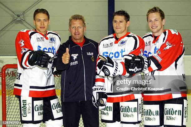 Koeln; KOELNER HAIE; Eduard Lewandowski, TRAINER Hans Zach, Andreas Morczinietz, Robert Hock