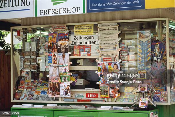 Newsagents Sign 589 Newsagent Sign Stock Photos, High-Res Pictures, and Images - Getty ...