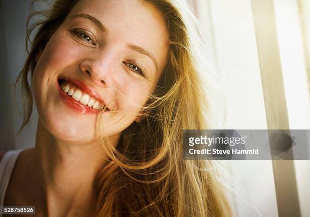 young woman - persona attraente foto e immagini stock