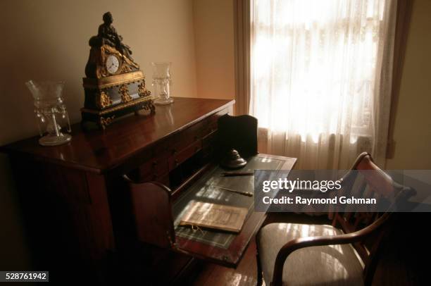 Bulloch Console 13 Bulloch Hall Stock Photos, High-Res Pictures, and Images - Getty Images