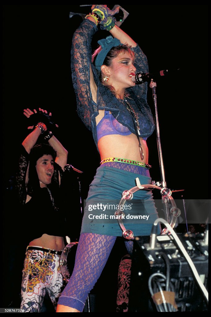 Madonna - Σελίδα 46 Madonna-on-stage-for-her-1985-virgin-tour