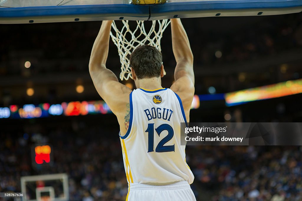 Golden State Warrior Andrew Bogut Dunks.