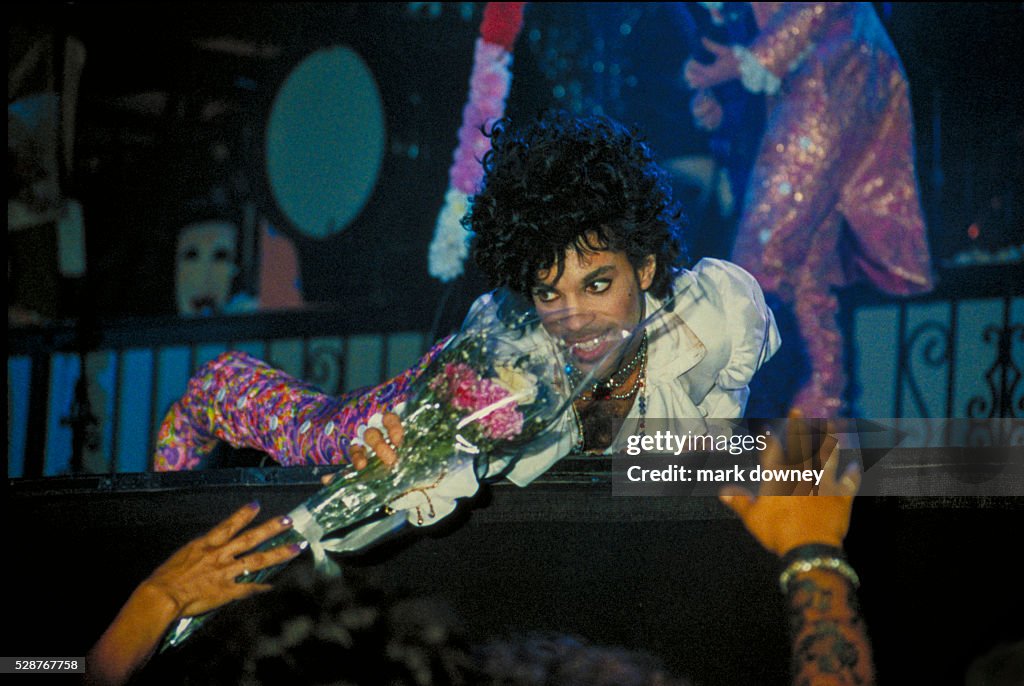 Prince performs in 1985 in Oakland California