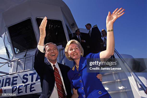 Governor Pete Wilson announces he will run for president at Battery Park.
